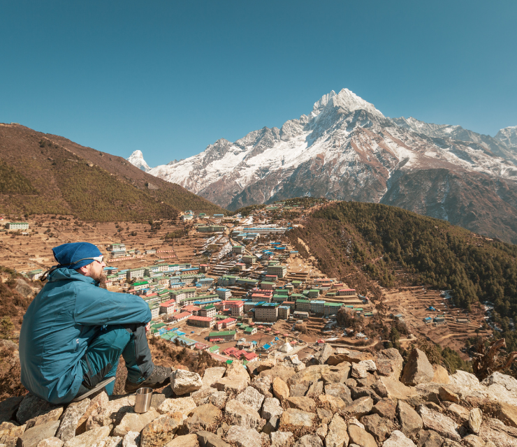 Prevent altitude sickness with expert advice and medication for a safe high-altitude journey